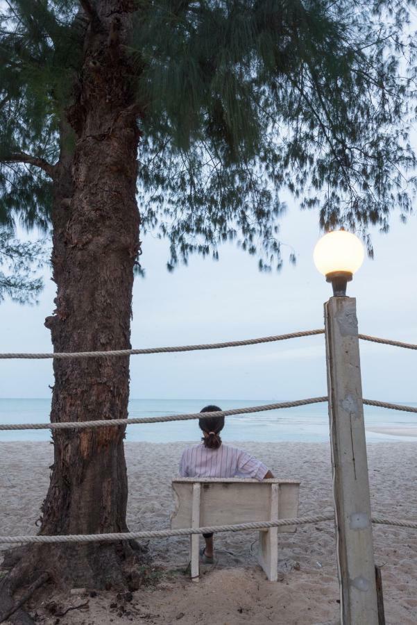 Villa Baan Kratom Tong By The Sea Cha-am Exterior foto